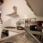 Inner House Apartment *
